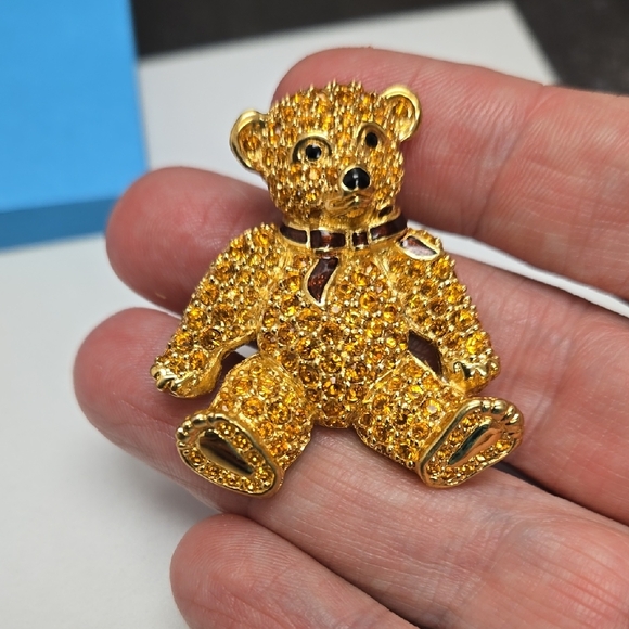 Swarovski Gold Crystal Teddy Bear Pin - Picture 5 of 5